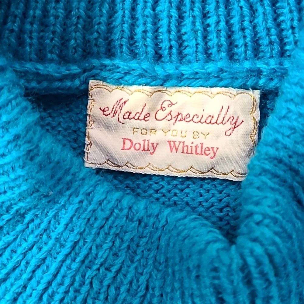 Handknit Mock Neck Sweater - Picture 6 of 9